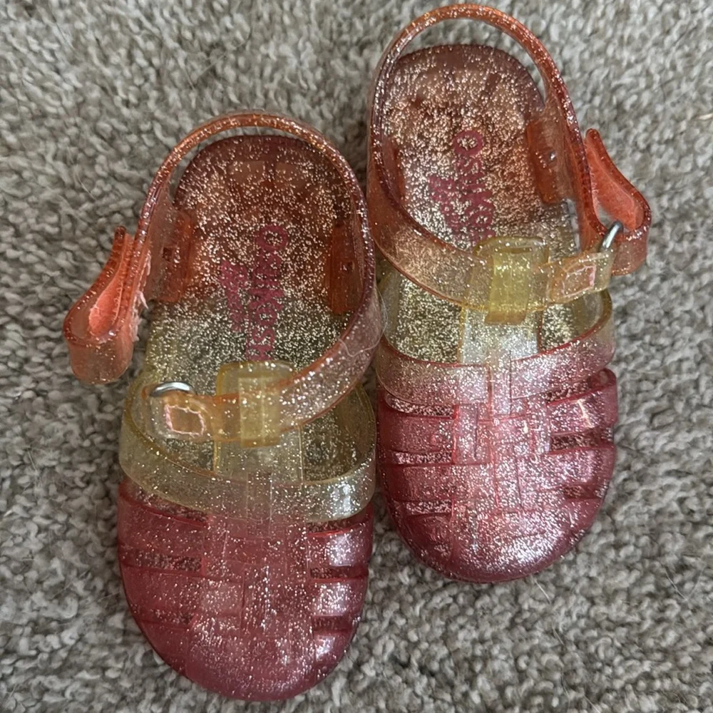 Bundle of Baby Shoes size 5-5.5 - Picture 3 of 6